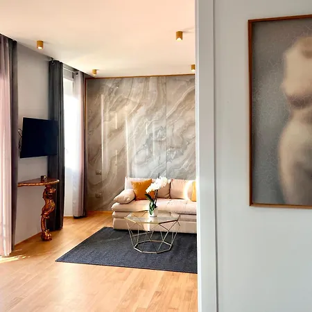 Luxury Monti Quirinale 아파트 *